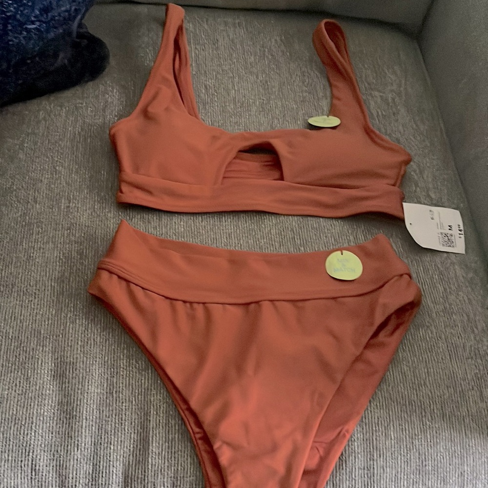 Forever 21 Two Piece Swimsuit NEVER WORN